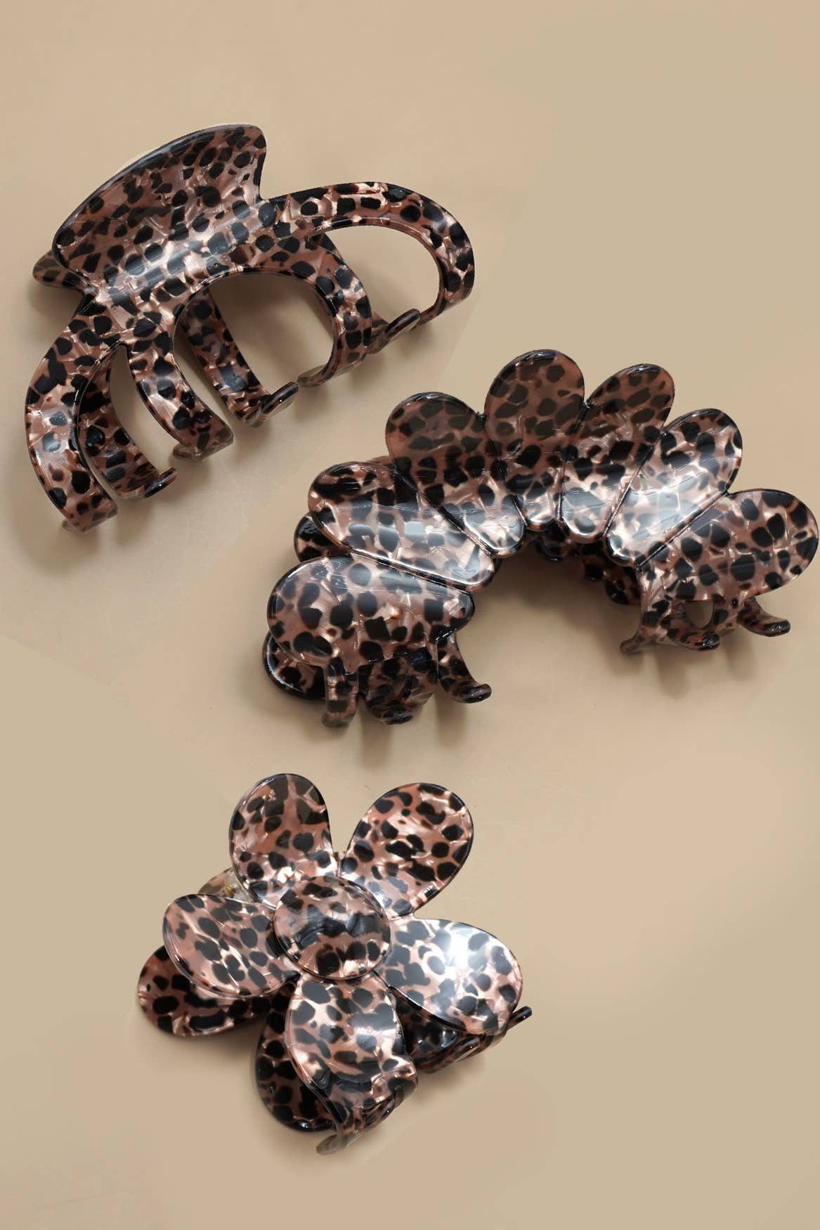 JUMBO ANIMAL LEOPARD PRINT HAIR CLAW CLIPS