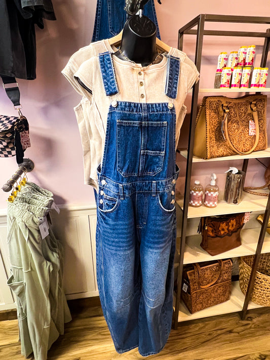 WASHED EXPOSED SEAM HENLEY RIBBED KNIT TOP